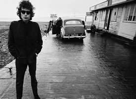The Ting Tings remix Bob Dylan